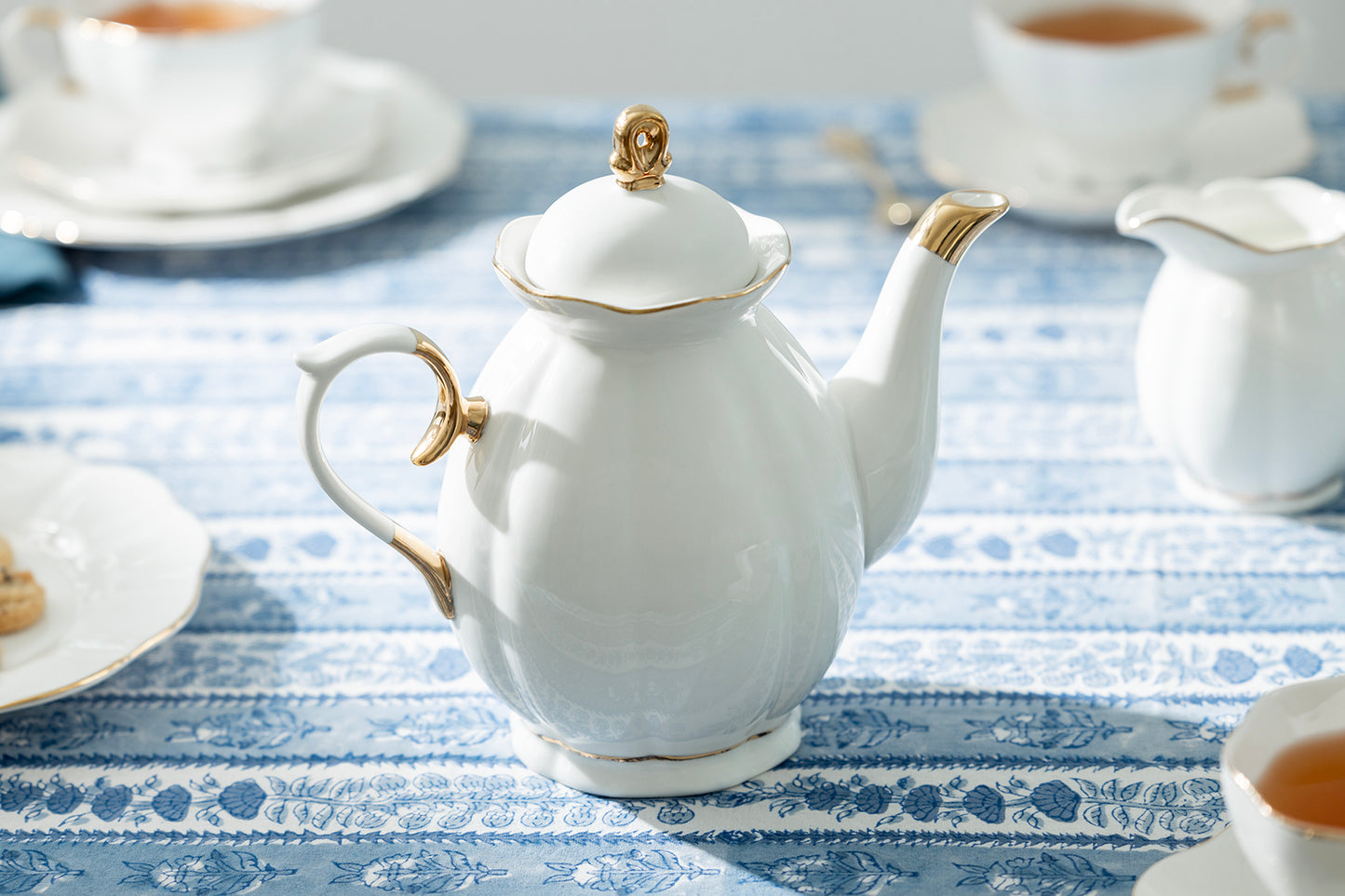 White Gold Scallop Fine Porcelain Tea Set