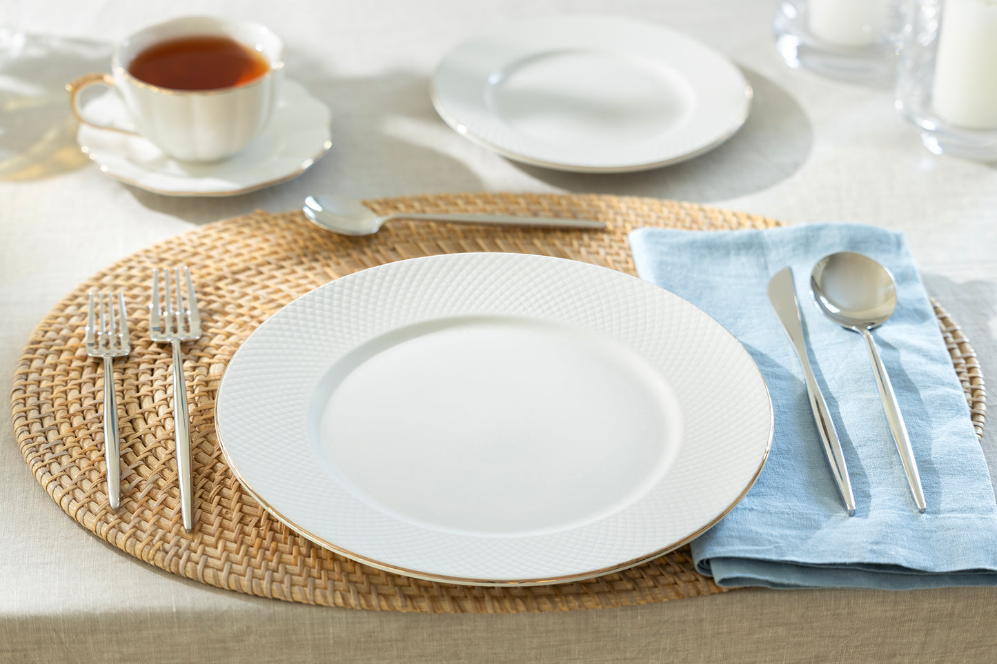 White Gold Sia Fine Porcelain Dinner Plate