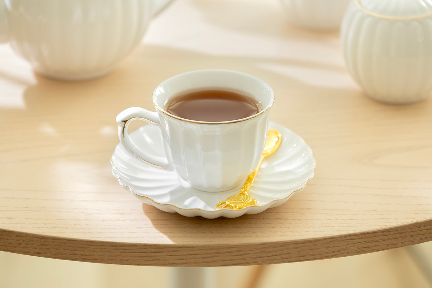 White Gold Shell Fine Porcelain Tea Set
