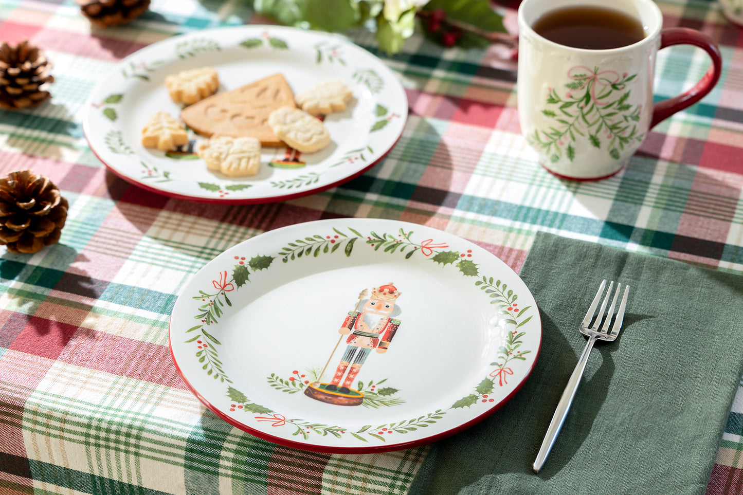 Holiday King Nutcracker Dessert/Salad Plate