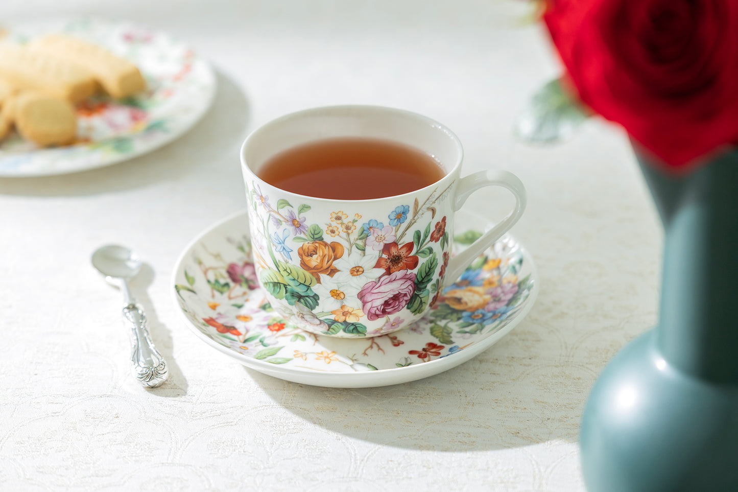 Lismore Rose Garden Fine Porcelain Breakfast Jumbo Cup and Saucer