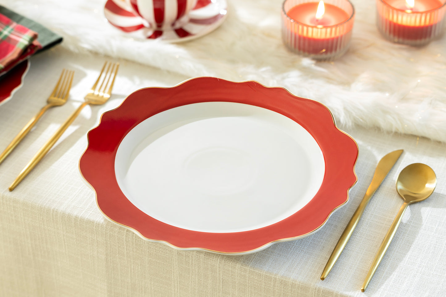 Red Band Scallop Fine Porcelain Dinner Plate