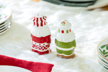 Gift Boxed Holiday Royal Nutcrackers Figurine Salt and Pepper Shaker Set