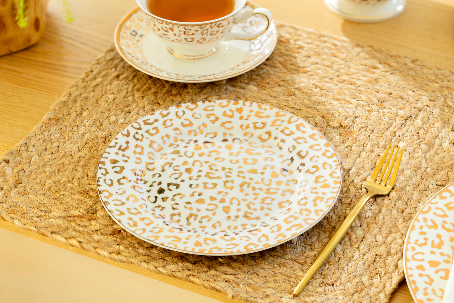 Golden Leopard Fine Porcelain Dessert Plate