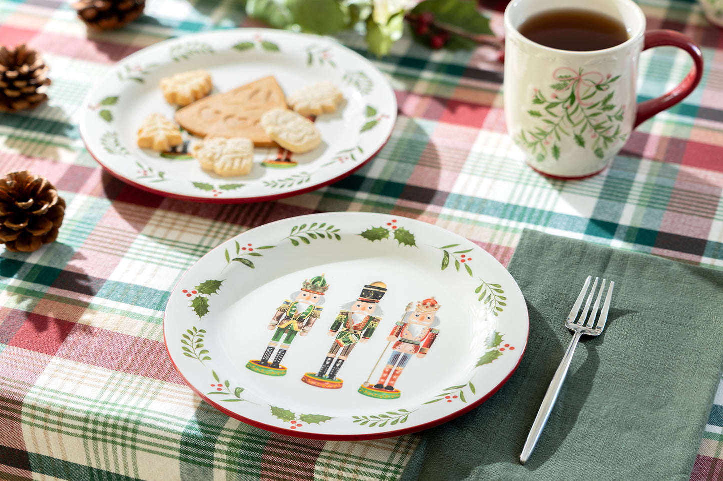 Holiday Royal Nutcrackers Dessert/Salad Plate